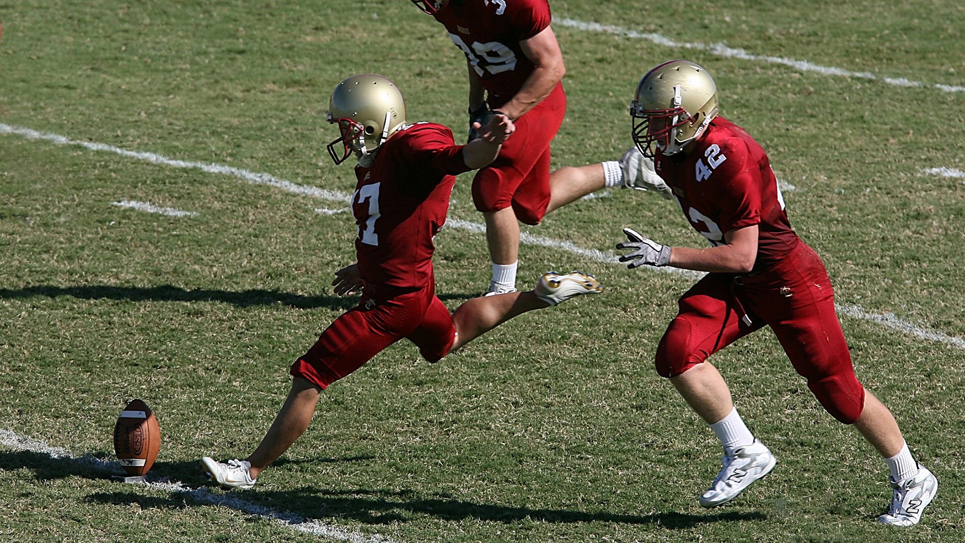 骑士通过VR系统重现关键比赛片段提升判断力，骑士体验